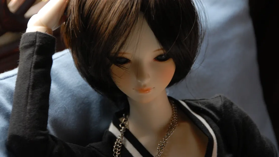 初登場：絕飛參上